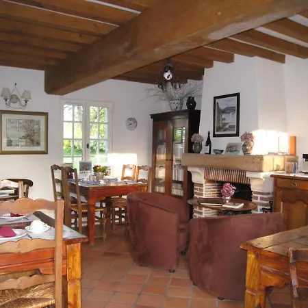 Le Manoir Du Petit Saint Pierre Honfleur
