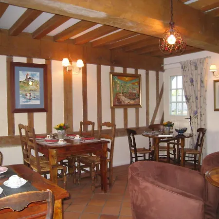Le Manoir Du Petit Saint Pierre Pensión Honfleur
